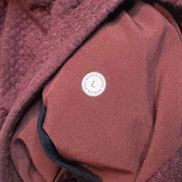 Lululemon At Ease Jogger 29"
Heathered Savannah / Black Size Larger - Picture 5 of 5